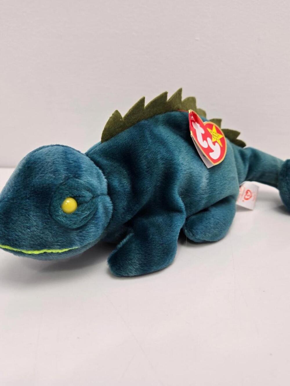 Ty Beanie Baby “Iggy” the Iguana! (9 inch)